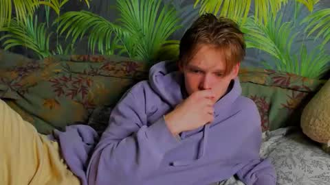 Snapshot of kenordi chatting on February 17, 12:34 pm kenordi online show from February 17, 12:34 pm