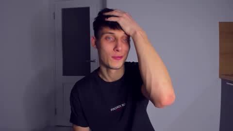 Peter     online show from November 23, 9:36 pm