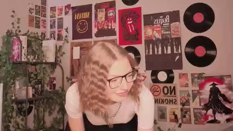 Lisa online show from January 11, 9:03 am