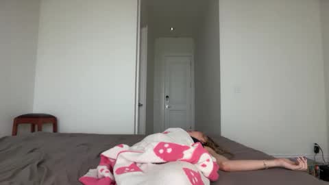 Snapshot of kenziesmithh chatting on September 11, 4:29 pm kenziesmithh online show from September 11, 4:29 pm