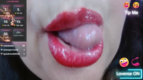 K E R L Y online show from January 7, 5:09 pm