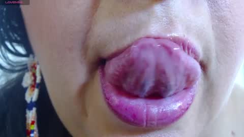 K E R L Y online show from February 5, 7:53 pm