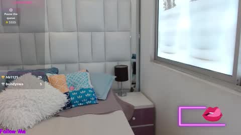 K E R L Y online show from November 28, 3:47 pm