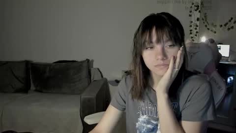 Snapshot of kesh_mne chatting on September 21, 5:20 am kesh_mne online show from September 21, 5:20 am