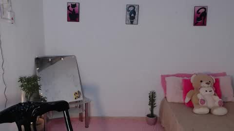 Snapshot of kesha_brooks chatting on September 25, 4:11 pm Mia online show from September 25, 4:11 pm