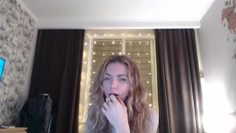 kessiecage online show from March 2, 1:47 am