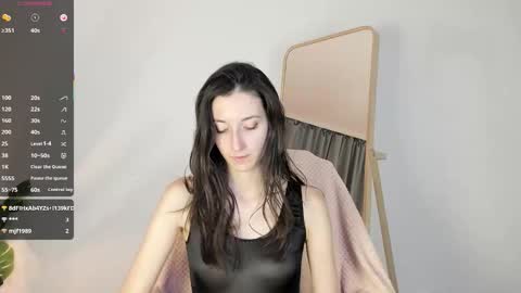 Snapshot of kettybelly chatting on October 22, 7:30 am kettyIm a simple girl who likes gifts Lovense is activeThere are legends that in this room all your wish can come true online show from October 22, 7:30 am