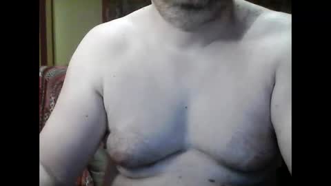 Snapshot of kevin803908 chatting on November 18, 2:50 am kevin803908 online show from November 18, 2:50 am