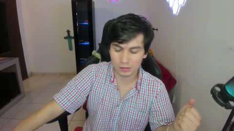 Snapshot of kevin873s chatting on October 25, 11:43 pm Kevin online show from October 25, 11:43 pm