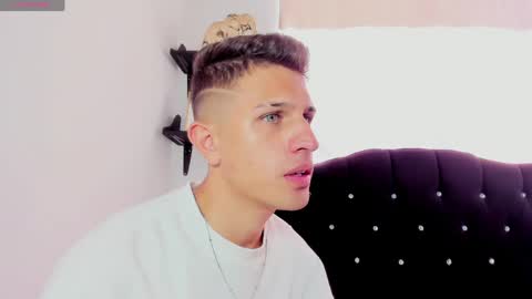 Kevin Ahs online show from April 14, 9:10 pm