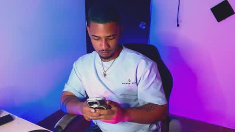 kevin online show from October 8, 4:37 pm