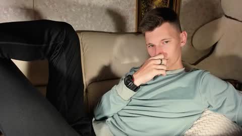 kevin online show from October 1, 7:03 am