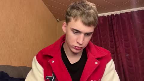 Snapshot of kevin_martin8 chatting on December 4, 6:49 pm Kevin Martin online show from December 4, 6:49 pm