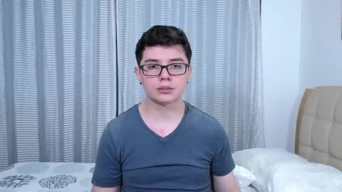 Snapshot of kevinhunts chatting on November 15, 5:53 pm Kevin online show from November 15, 5:53 pm