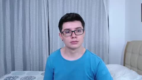 Snapshot of kevinhunts chatting on November 16, 9:42 pm Kevin online show from November 16, 9:42 pm