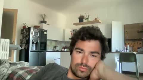 kevinpillobello online show from April 26, 6:55 am