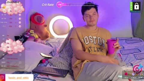 kevin and ottis online show from January 23, 1:08 am