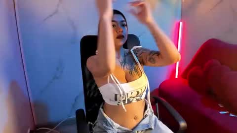 keyla_cutte online show from October 18, 4:37 am