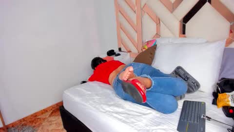 Snapshot of keyla_milf chatting on November 25, 2:55 am Keila Milf online show from November 25, 2:55 am