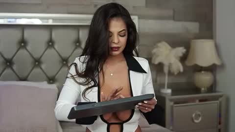 Snapshot of keylaconner chatting on February 1, 3:19 am keylaconner online show from February 1, 3:19 am