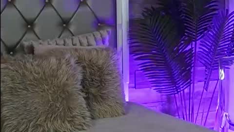 Snapshot of keylaconner chatting on September 11, 8:25 am keylaconner online show from September 11, 8:25 am