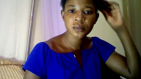 Snapshot of kezzia2 chatting on November 17, 8:20 am kezzia2 online show from November 17, 8:20 am