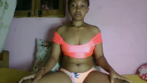 Snapshot of khaissa chatting on December 18, 7:09 pm khaissa online show from December 18, 7:09 pm