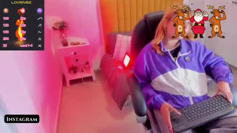 Snapshot of khali_reed_ chatting on December 15, 3:22 am Khali online show from December 15, 3:22 am