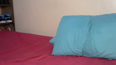 Snapshot of khalidnatasha chatting on January 17, 8:45 am khalidnatasha online show from January 17, 8:45 am