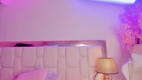 Khelany Isyy  online show from February 14, 12:09 am