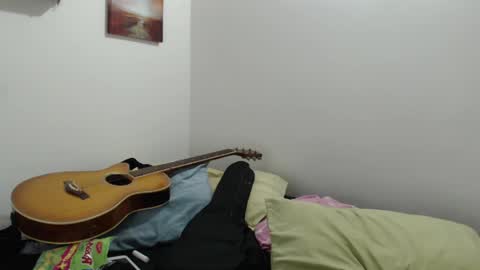 Snapshot of khevinlopezonig chatting on December 25, 2:35 am khevinlopezonig online show from December 25, 2:35 am