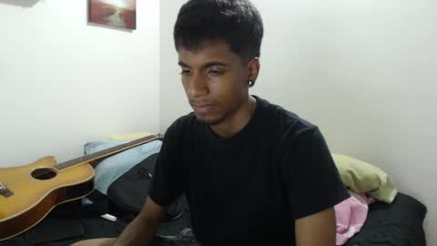 Snapshot of khevinlopezonig chatting on December 25, 5:37 am khevinlopezonig online show from December 25, 5:37 am