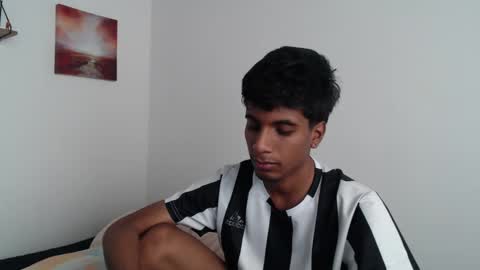 Snapshot of khevinlopezonig chatting on January 30, 3:19 pm khevinlopezonig online show from January 30, 3:19 pm