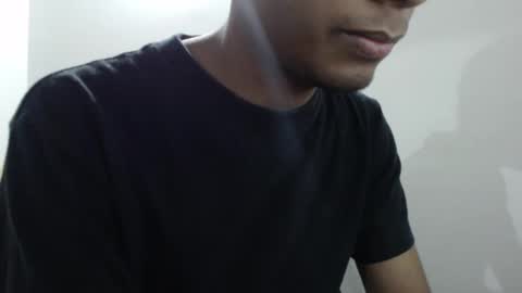 Snapshot of khevinlopezonig chatting on February 12, 2:14 am khevinlopezonig online show from February 12, 2:14 am