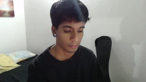 Snapshot of khevinlopezonig chatting on February 12, 11:30 pm khevinlopezonig online show from February 12, 11:30 pm