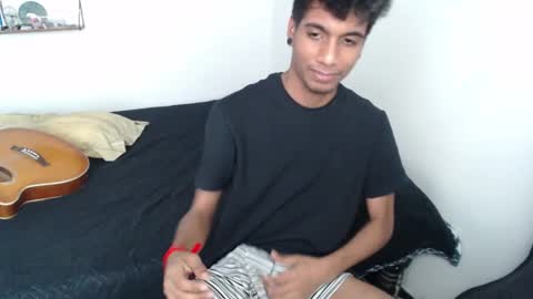 Snapshot of khevinlopezonig chatting on February 16, 9:05 pm khevinlopezonig online show from February 16, 9:05 pm