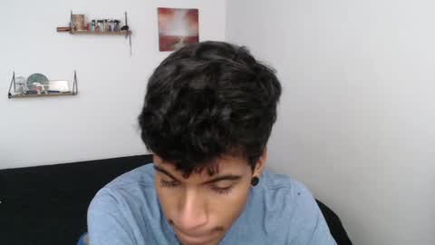 Snapshot of khevinlopezonig chatting on February 19, 9:47 pm khevinlopezonig online show from February 19, 9:47 pm