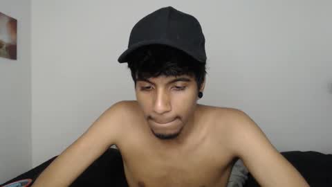 Snapshot of khevinlopezonig chatting on December 1, 11:43 pm khevinlopezonig online show from December 1, 11:43 pm