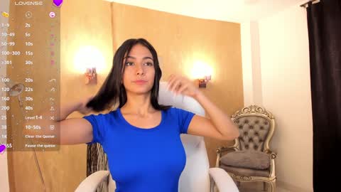 Khloe online show from January 30, 2:25 pm