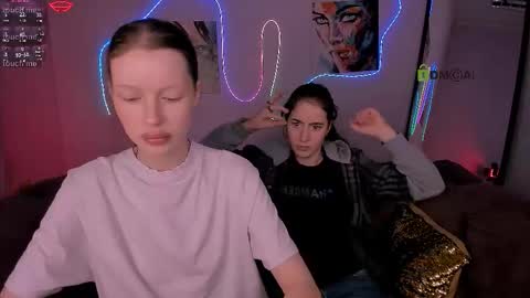 Snapshot of khloebeauty chatting on January 17, 8:12 pm khloebeauty online show from January 17, 8:12 pm