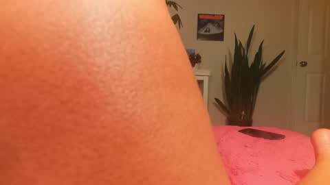 Snapshot of khloeexoxo chatting on October 22, 7:30 am Khloe online show from October 22, 7:30 am