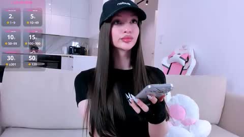 khloe online show from February 13, 8:38 pm