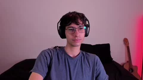 khozler_ online show from February 22, 6:06 am