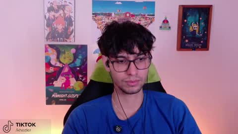 khozler_ online show from April 24, 3:53 am