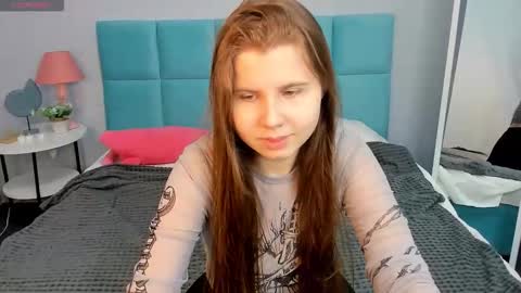 Ellie online show from October 5, 3:05 am