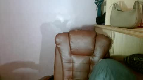 Snapshot of kiana4uxoxo chatting on October 18, 7:03 pm Kiana online show from October 18, 7:03 pm