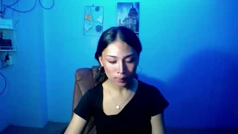 Snapshot of kiana4uxoxo chatting on October 30, 7:25 pm Kiana online show from October 30, 7:25 pm