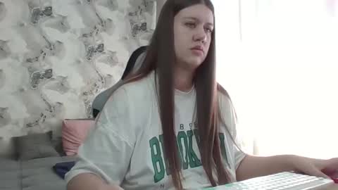 kianna_dior_ online show from March 25, 8:53 am