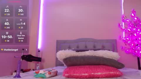 Snapshot of kiarabenedetti_ chatting on November 5, 7:47 pm Kiara Benedetti online show from November 5, 7:47 pm