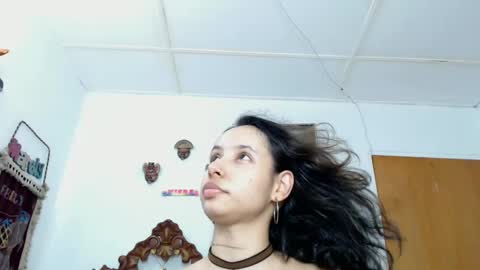 Snapshot of kiaralenon chatting on October 5, 12:42 am kiaralenon online show from October 5, 12:42 am